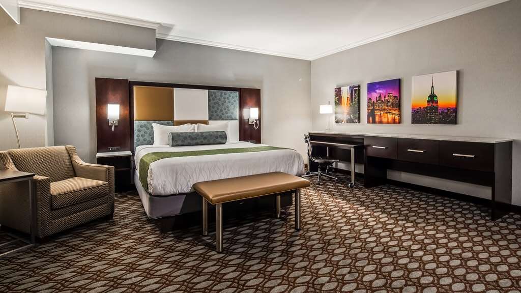 Izod center 2025 family hotel review