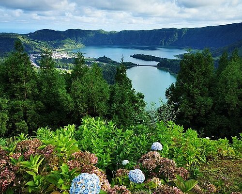 ponta delgada tourist