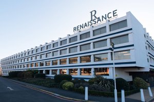 Renaissance London Heathrow Hotel in Hounslow