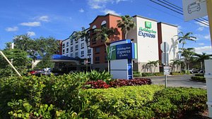 Holiday Inn Express & Suites Fort Lauderdale Airport West, an IHG Hotel in Davie