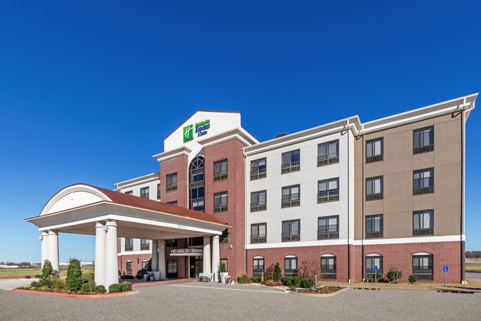 HOLIDAY INN EXPRESS & SUITES PRYOR, AN IHG HOTEL $95 ($̶1̶3̶3̶ ...