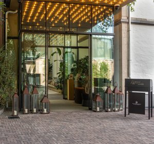 Botanic Entrance