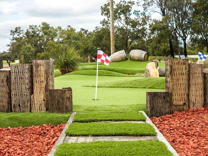 Mini-Golf Swan Valley  Perth Mini-Golf Course - The Vines Golf Course