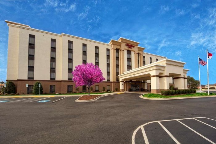 HAMPTON INN DUNN $118 ($̶1̶3̶9̶) - Prices & Hotel Reviews - NC