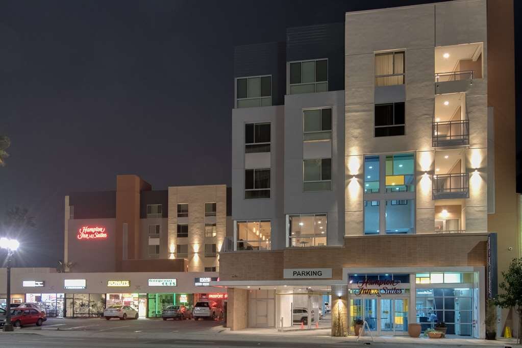 Hotel photo 23 of Hampton Inn and Suites Los Angeles - Glendale.