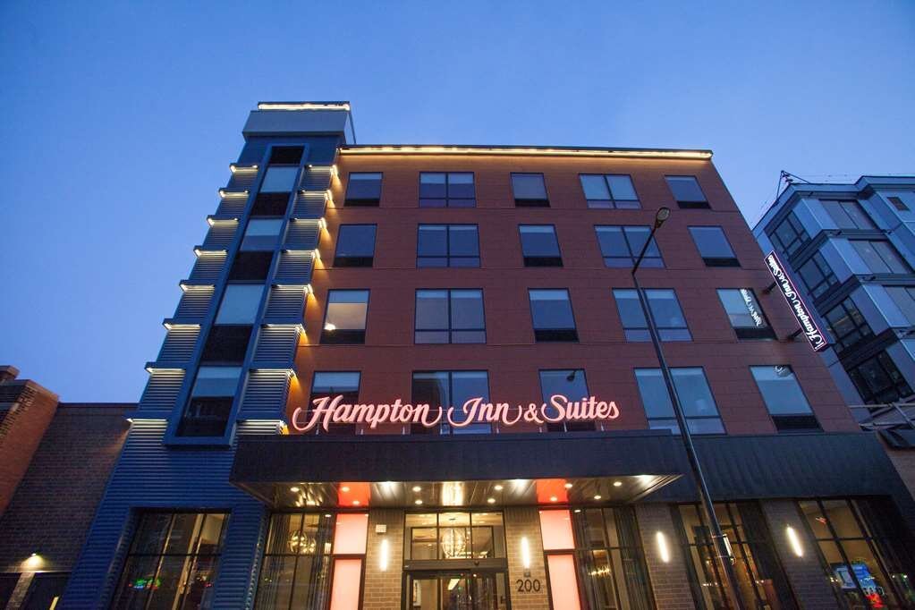 Top Hotels in St. Paul, MN