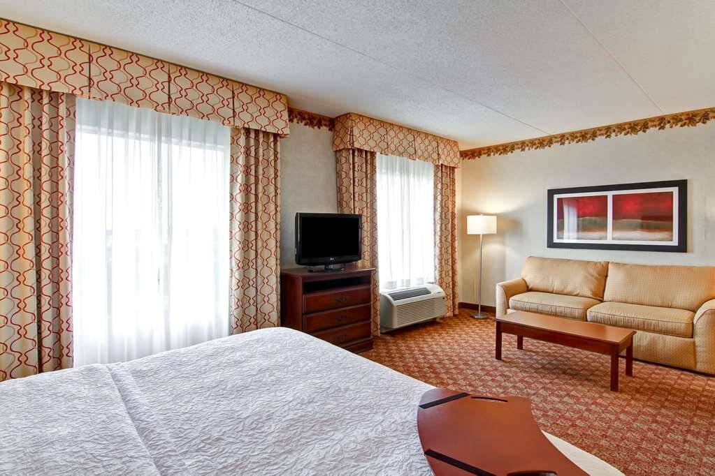 Hotel photo 5 of Hampton Inn & Suites Leesburg.