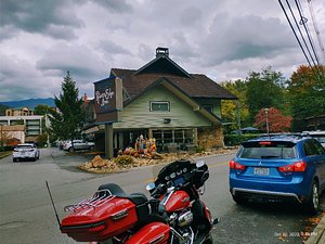 RIVER EDGE INN (GATLINBURG, TN): 241 fotos, comparação de preços e  avaliações - Tripadvisor