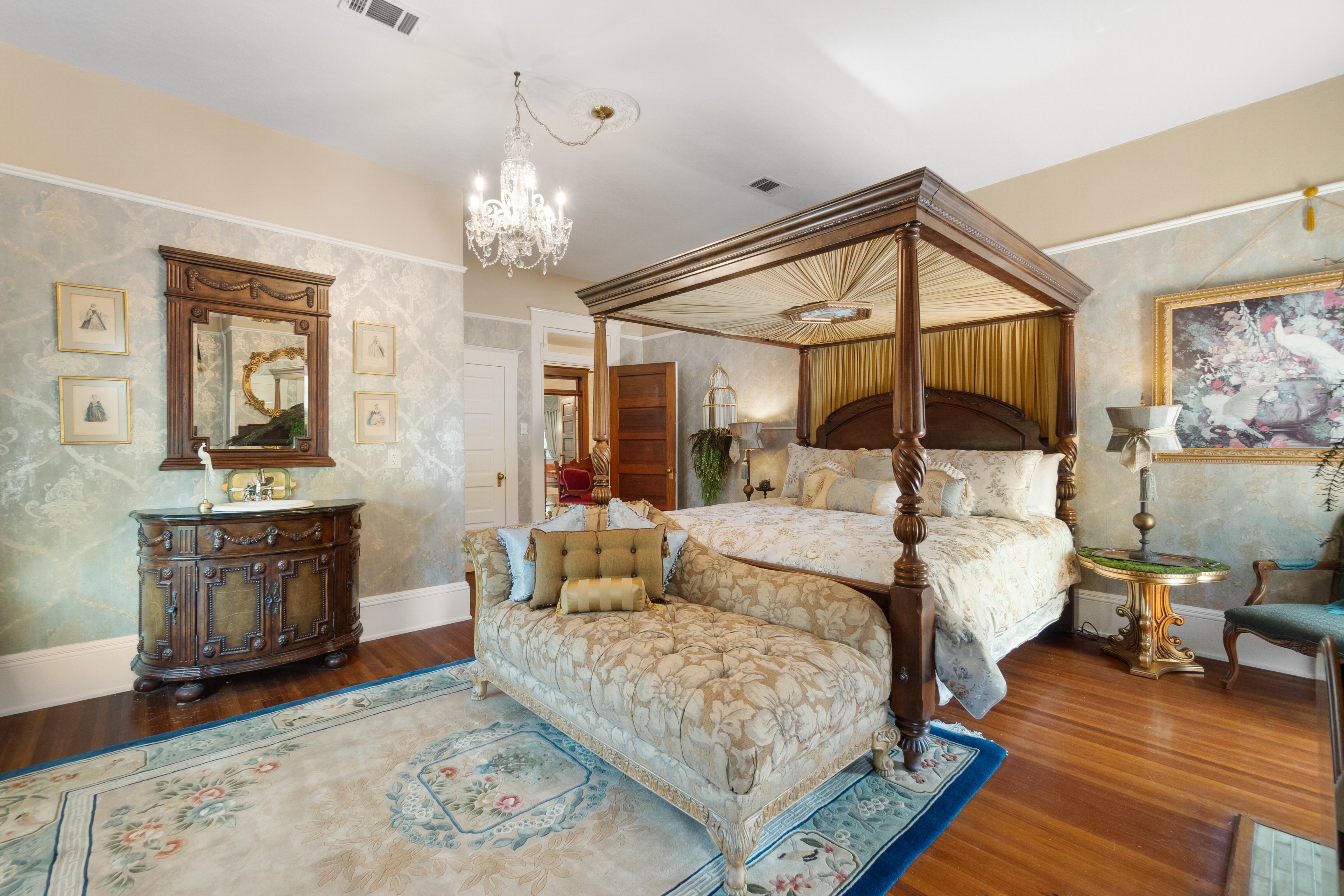 ROSS MANSION BED & BREAKFAST - Updated 2024 Prices & B&B Reviews ...