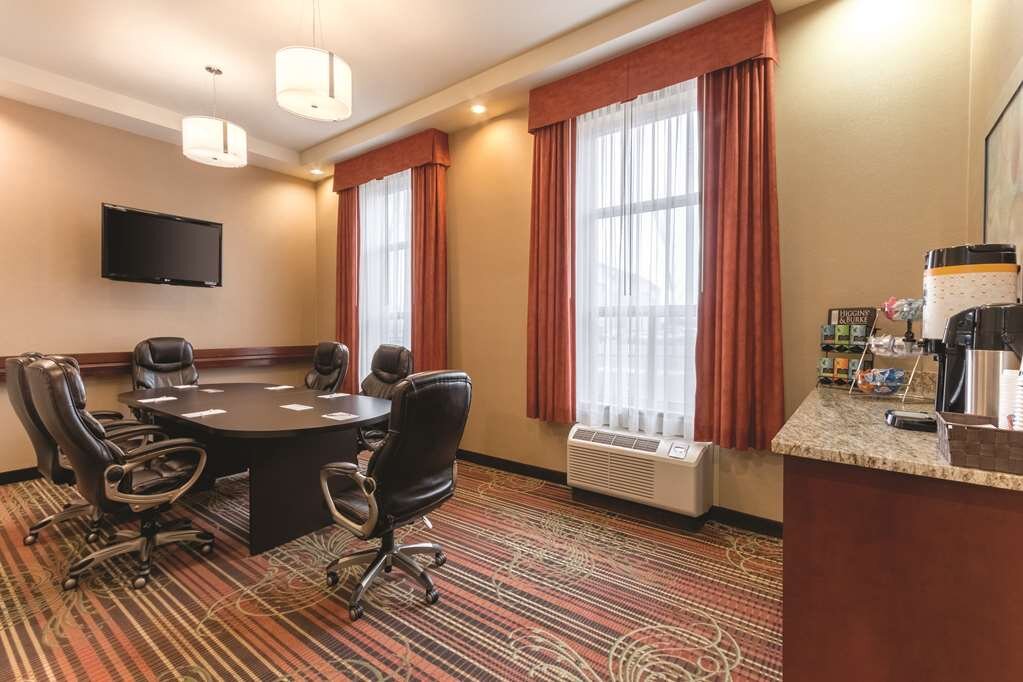 Hampton Inn By Hilton Edmonton South Alberta Canada UPDATED 2024   Meeting Room 