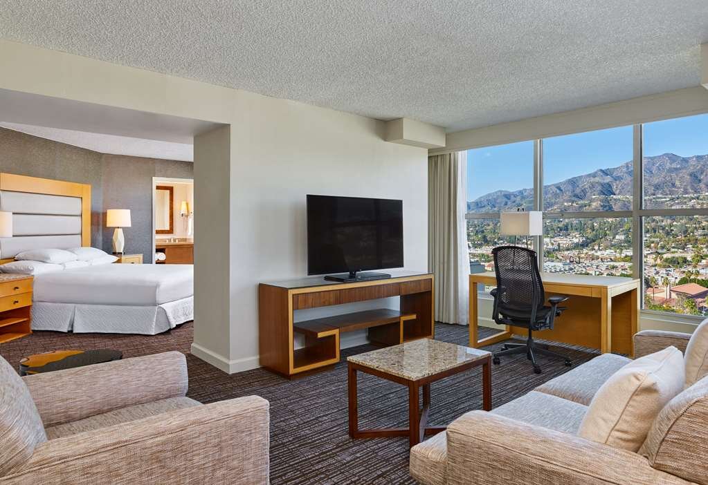 Hotel photo 91 of Hilton Los Angeles North/Glendale & Executive Meeting Ctr.