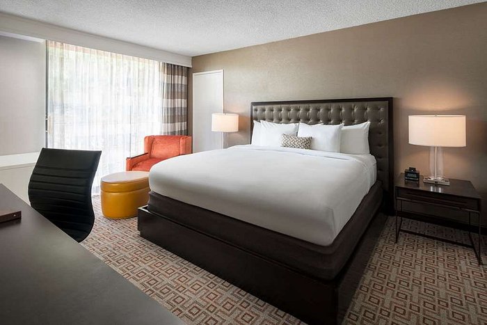 DoubleTree by Hilton Hotel Denver Tech Center Rooms: Pictures