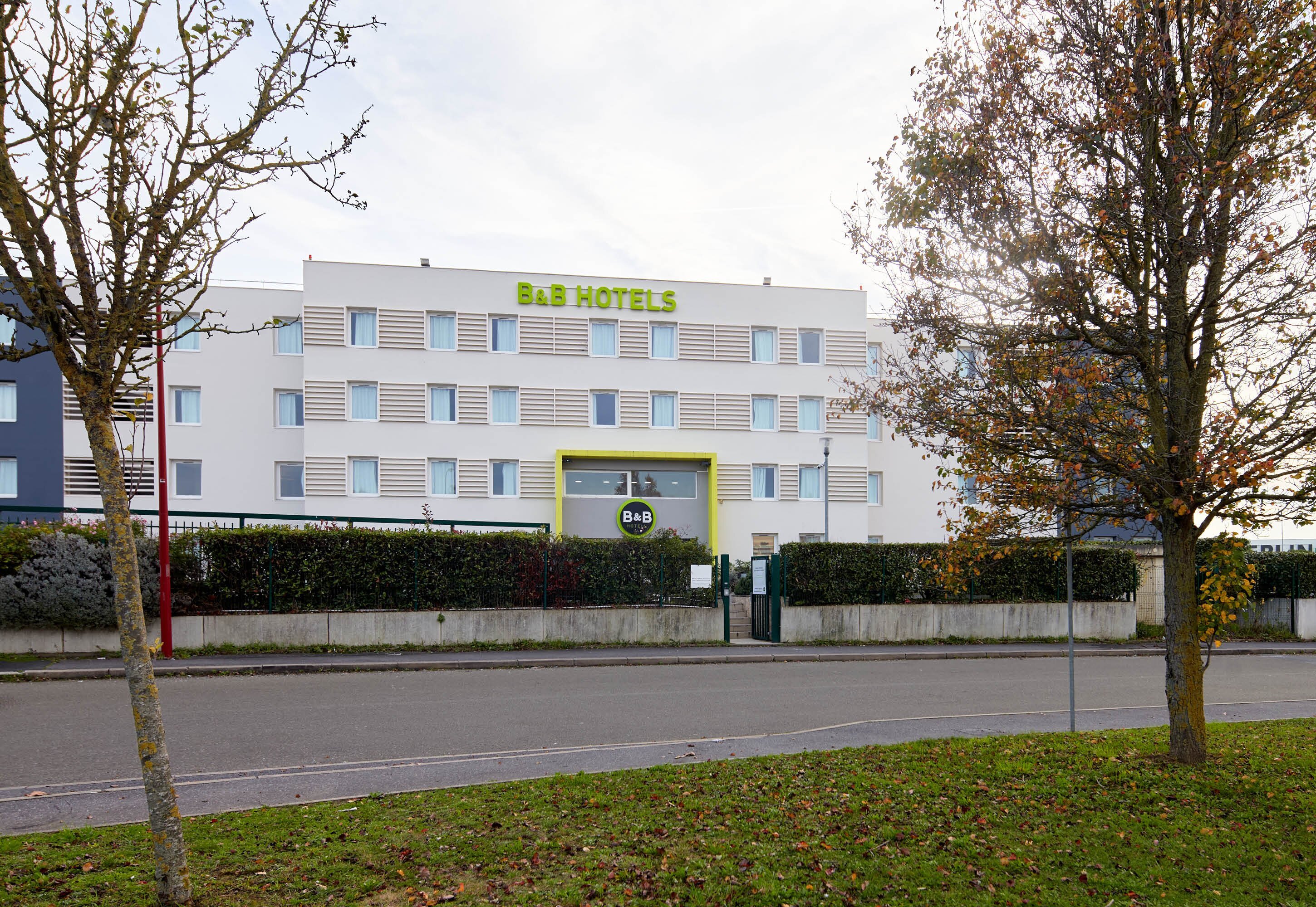 B&B HOTEL PARIS NORD GONESSE PARC DES EXPOS Desde $1,422 (Francia ...