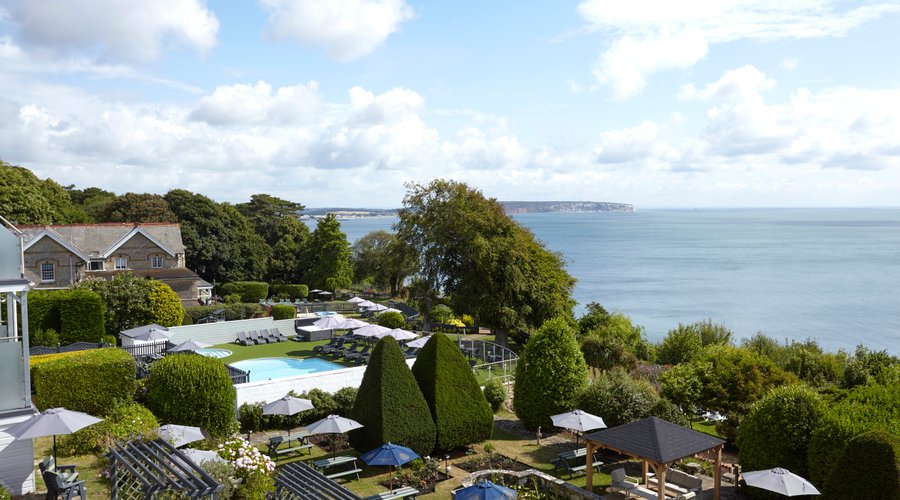 Hotel sea view and grounds
