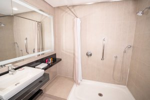 Room & Suite