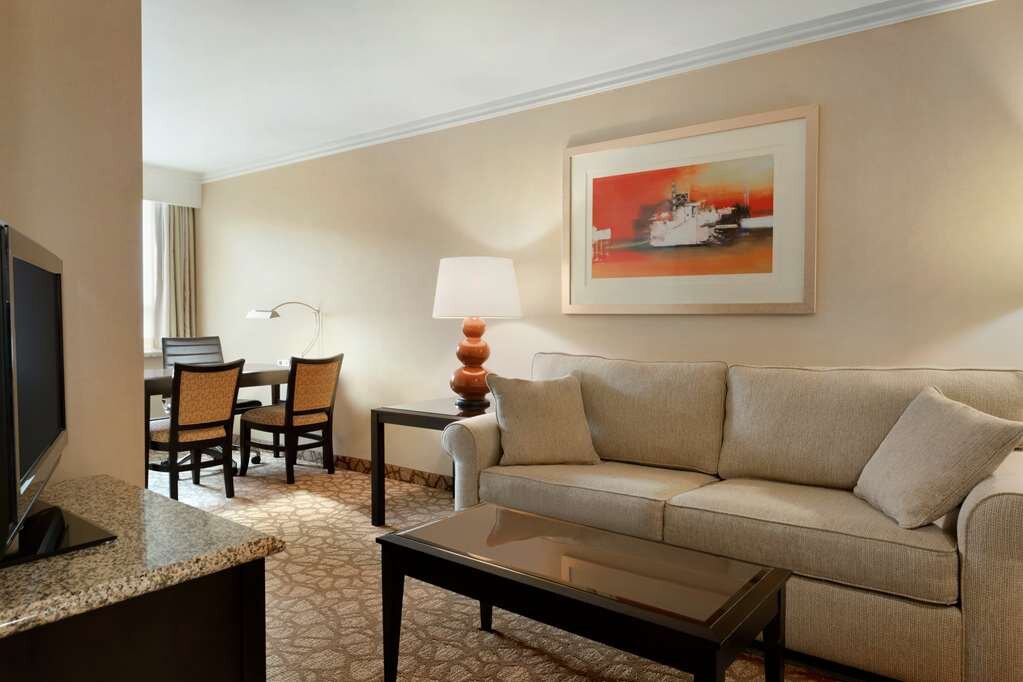 Hotel photo 78 of Embassy Suites by Hilton Los Angeles Glendale.