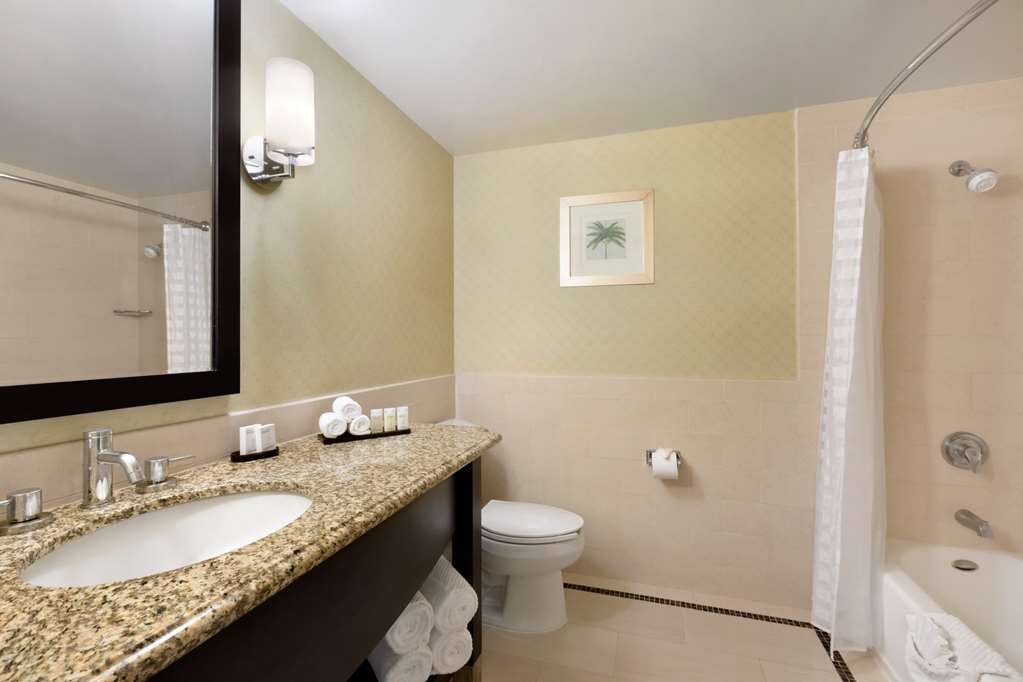 Hotel photo 69 of Embassy Suites by Hilton Los Angeles Glendale.