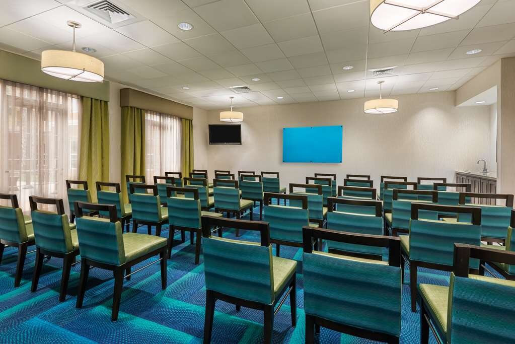 Hotel photo 55 of Homewood Suites by Hilton Orlando-Nearest to Univ Studios.
