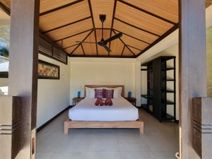 Room & Suite