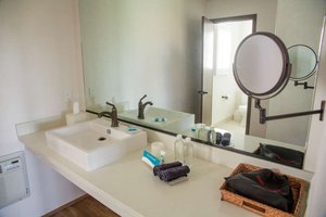 Room & Suite