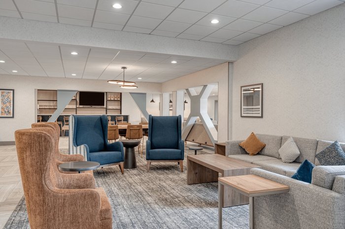 HOLIDAY INN EXPRESS FEDERAL WAY - SEATTLE SOUTH, AN IHG HOTEL $132 ...