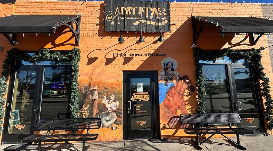 Adelitas Cocina Y Cantina