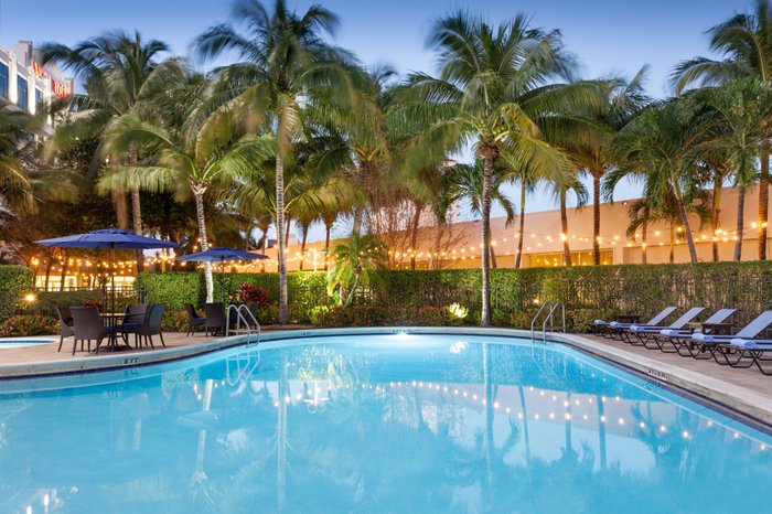 BEST WESTERN PALM BEACH LAKES $128 ($̶1̶7̶5̶) - Updated 2023 Prices & Hotel  Reviews - West Palm Beach, FL