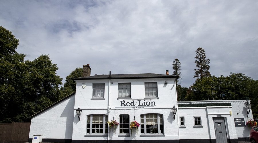pub exterior 