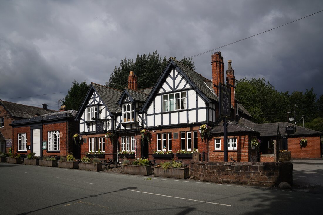 RING O'BELLS, Daresbury 7 Chester Rd Updated 2024 Restaurant