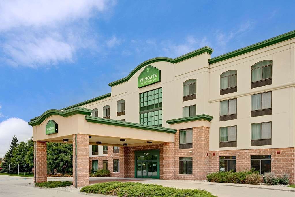 WINGATE BY WYNDHAM FARGO - Updated 2024 Prices & Hotel Reviews (ND)