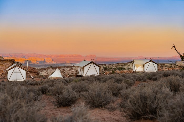 https://dynamic-media-cdn.tripadvisor.com/media/photo-o/2a/f9/59/5b/under-canvas-lake-powell.jpg?w=700&h=-1&s=1