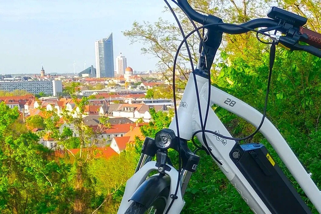 rent-a-bike-scooter-free-stock-photo-public-domain-pictures