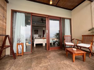 Room & Suite