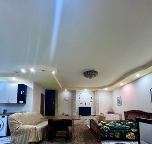 ROOM 6