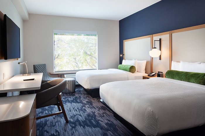 Nice Bedding - Picture of Fairfield Inn & Suites White River