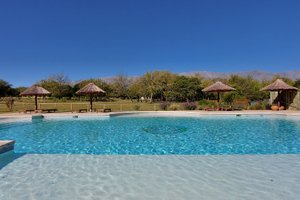 Piscina y playa