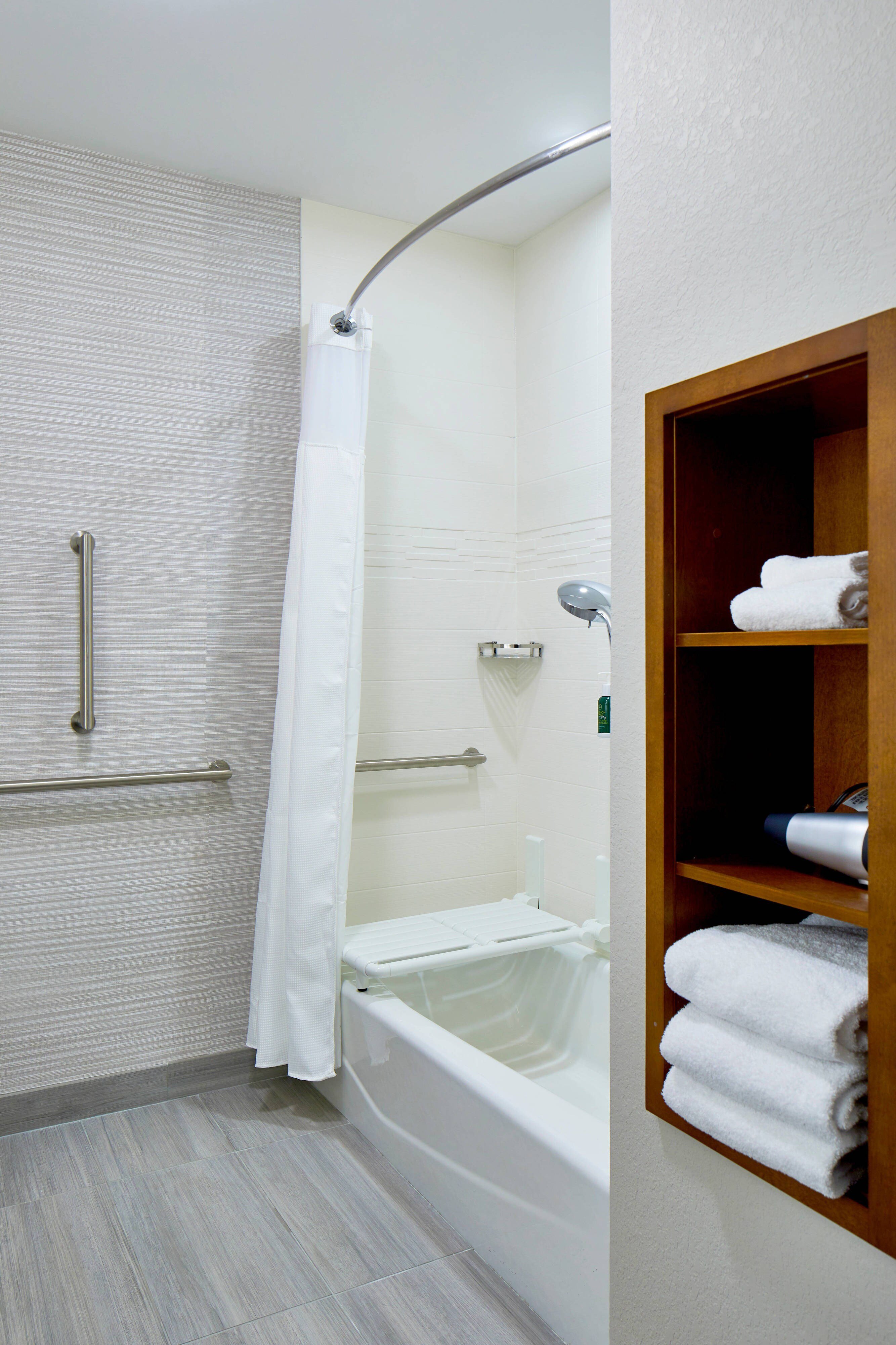 RESIDENCE INN BY MARRIOTT ST PETERSBURG TIERRA VERDE Updated 2024   Accessible Bathroom 