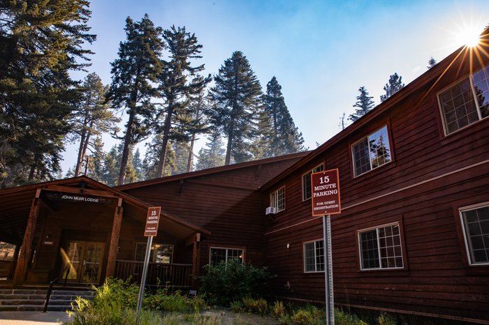 JOHN MUIR LODGE - Updated 2024 Prices & Hotel Reviews (Sequoia and ...