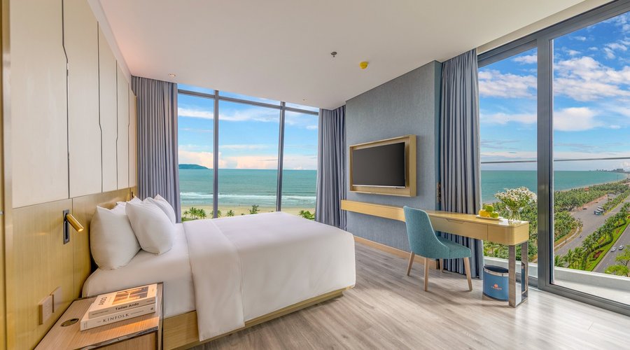 Family Suite Ocean Front View Room