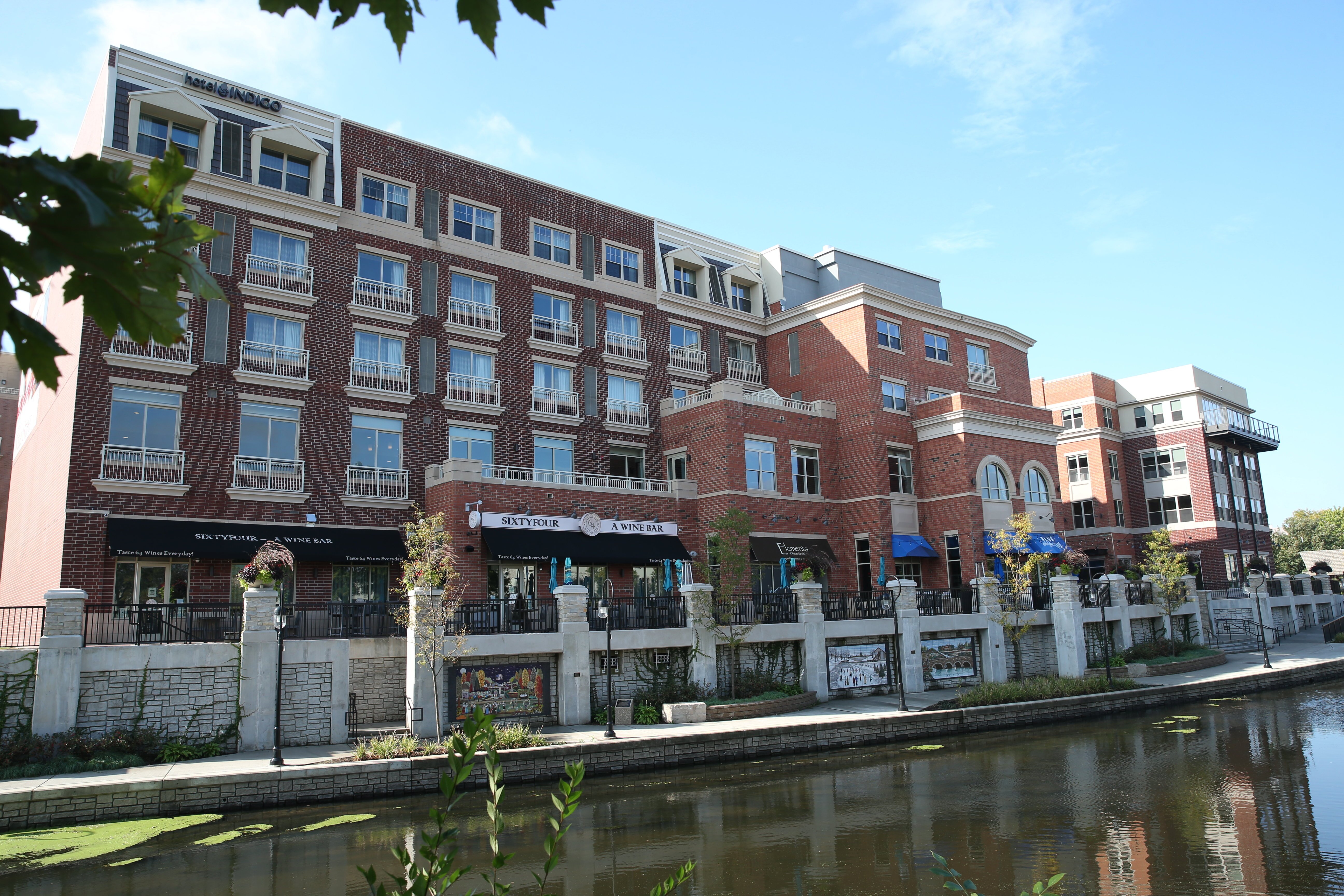 HOTEL INDIGO NAPERVILLE RIVERWALK 145 2 0 0 Updated 2024