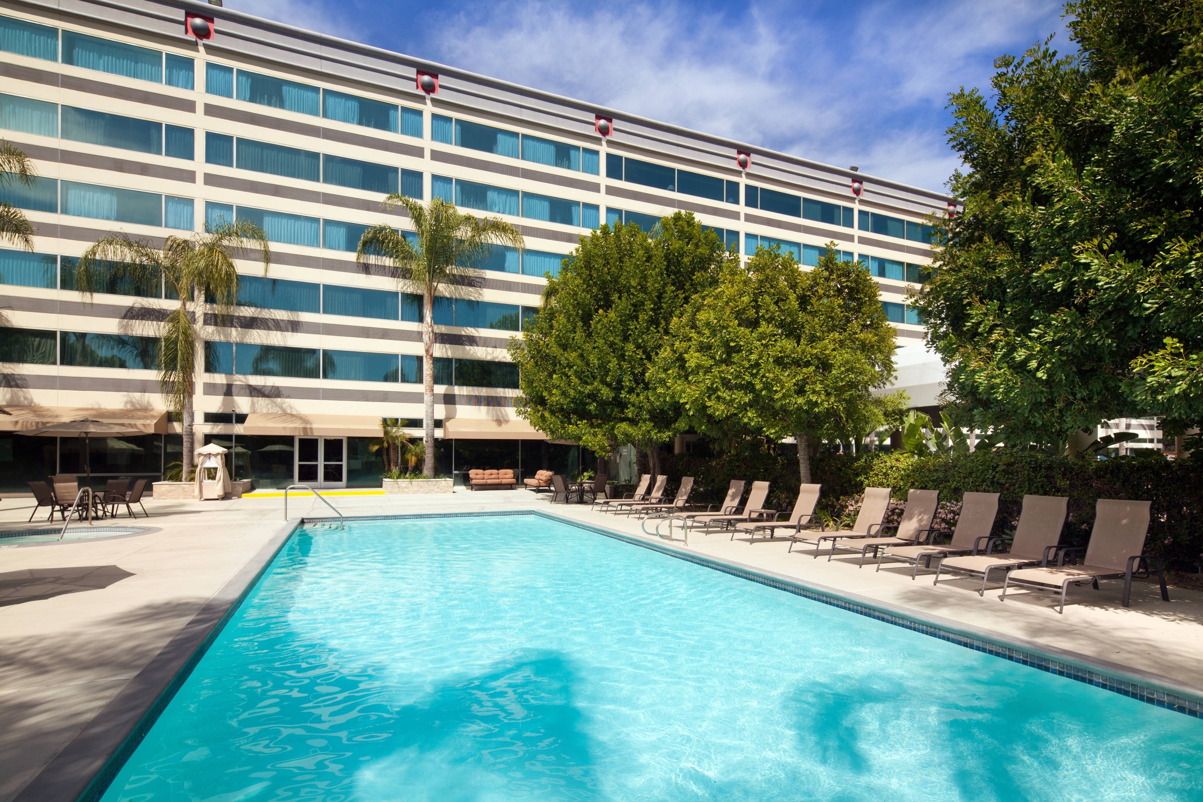 SHERATON ONTARIO AIRPORT HOTEL 143 1 7 5 Updated 2024 Prices   Pool 