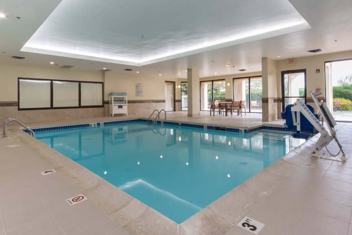 COURTYARD BY MARRIOTT CHARLOTTE LAKE NORMAN $139 ($̶1̶7̶3̶) - Prices ...