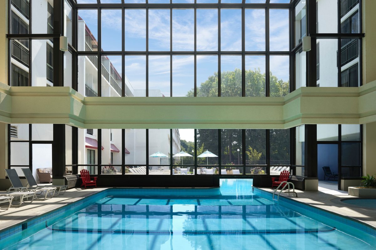 Marriott Park Ridge Pool Pictures & Reviews - Tripadvisor