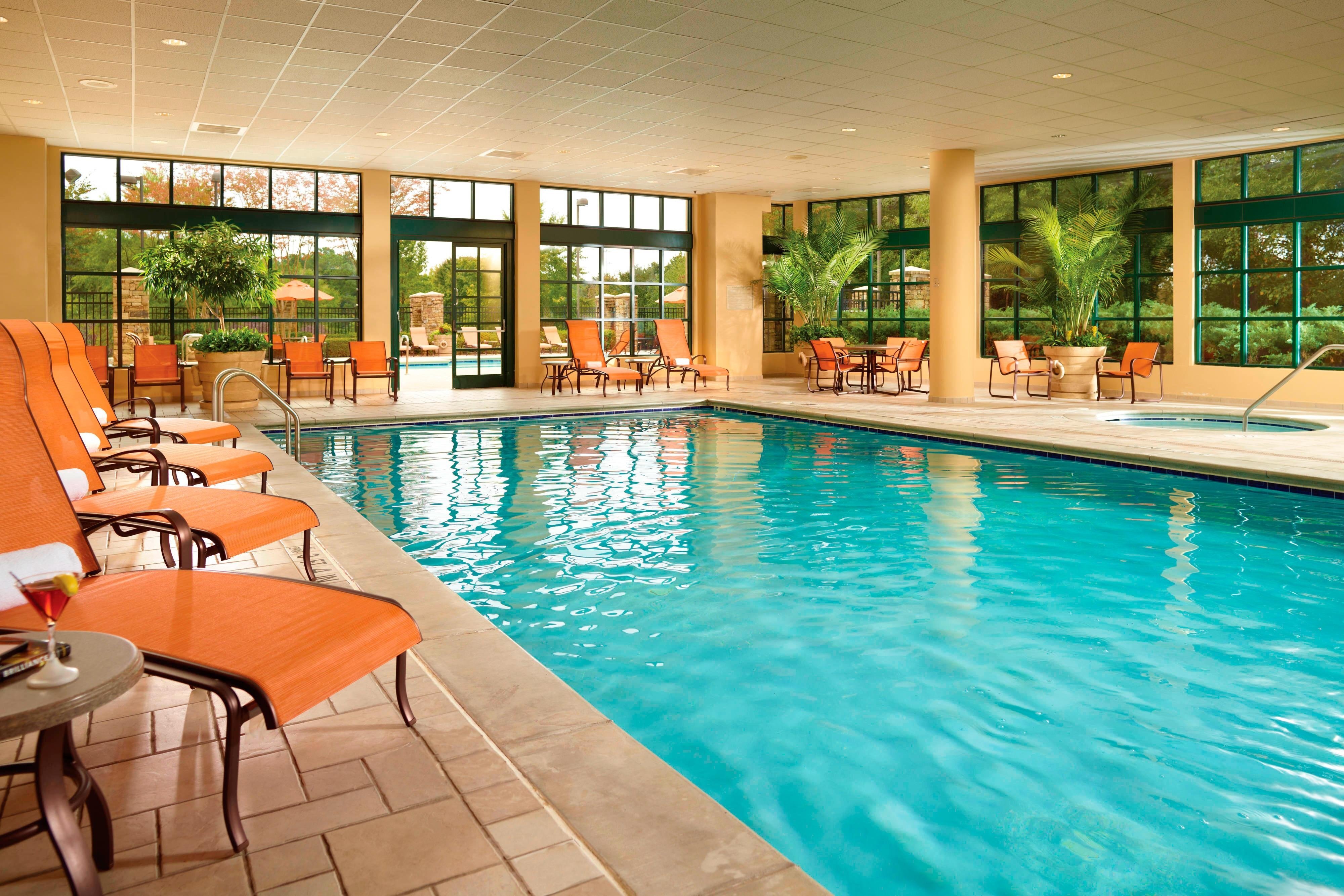 Atlanta Marriott Alpharetta Pool Pictures & Reviews - Tripadvisor