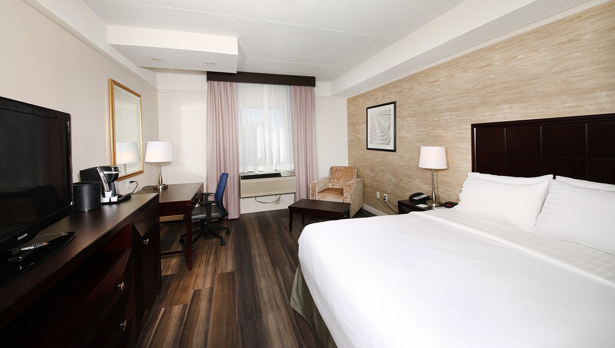 Comfort Inn and Suites Ambassador Bridge - UPDATED 2024 Prices, Reviews &  Photos (Windsor, Ontario) - Hotel - Tripadvisor