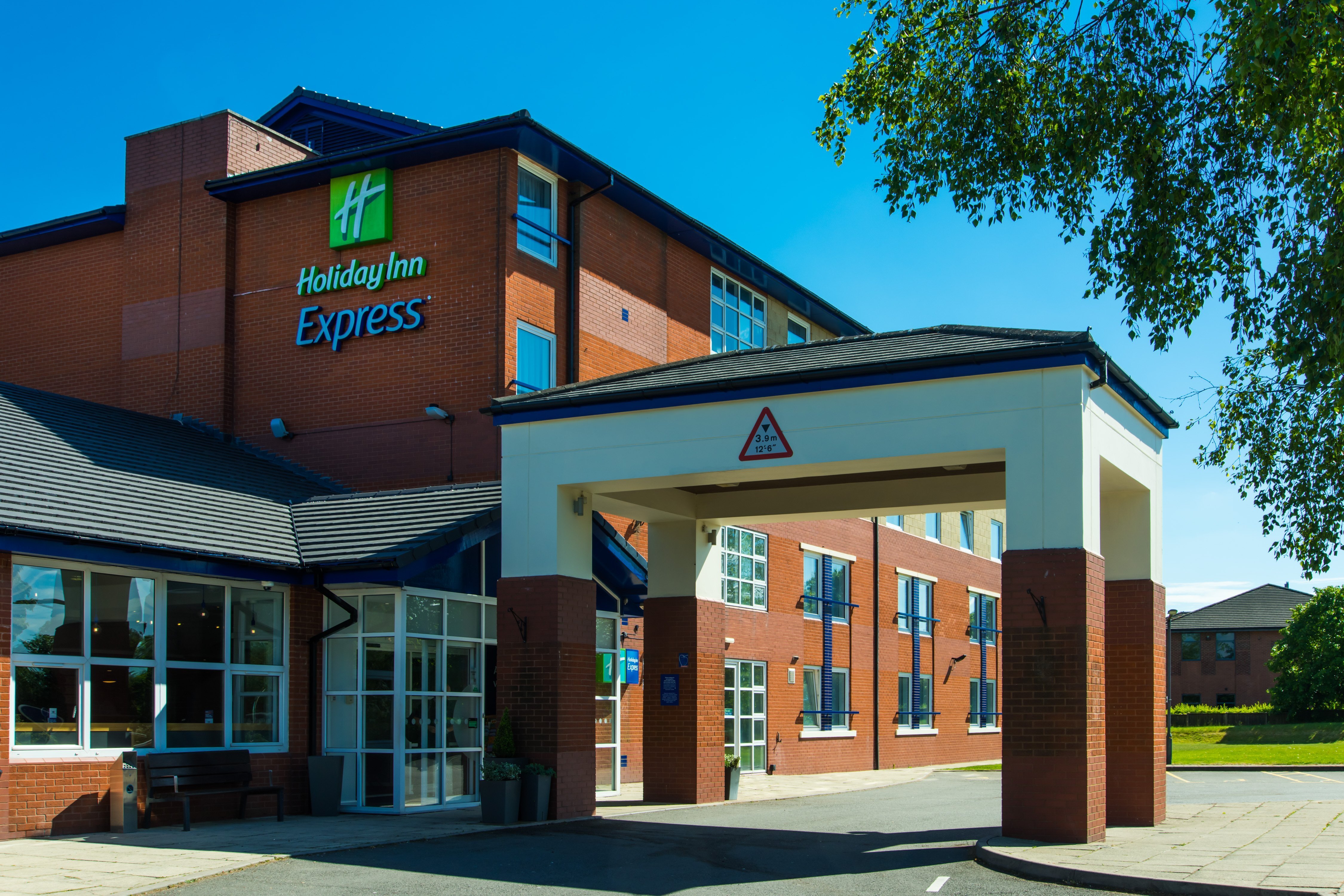 HOLIDAY INN EXPRESS BURTON UPON TRENT AN IHG HOTEL