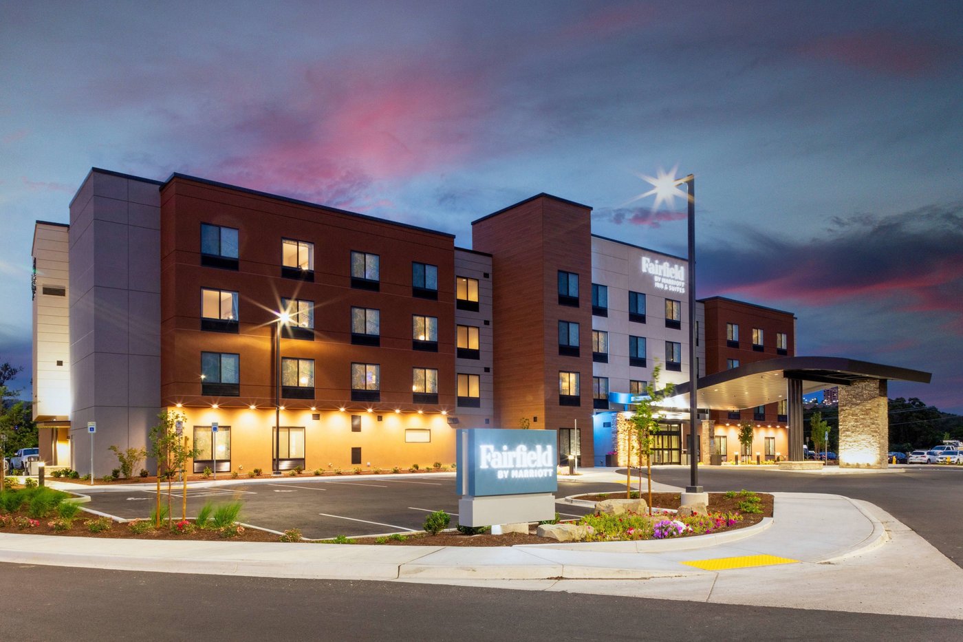 FAIRFIELD INN & SUITES MEDFORD $139 ($̶1̶7̶8̶) - Prices & Hotel Reviews ...