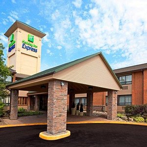Welcome to the Holiday Inn Express Toronto East - Scarborough!
