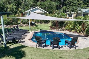 Piscine et plage