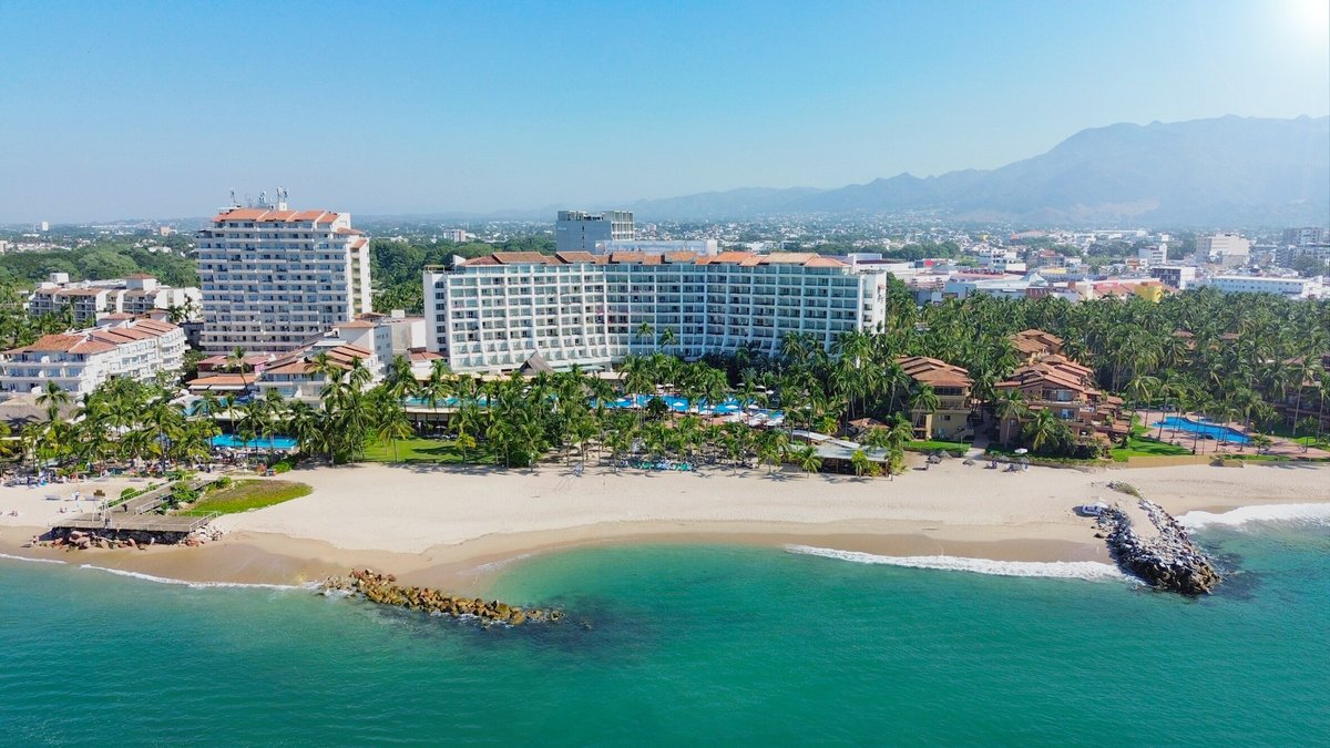 Nice setting but fhe building has problems - Review of Almar Resort Luxury  LGBT Beach Front Experience, Puerto Vallarta, Mexico - Tripadvisor